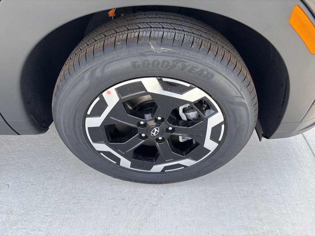 New 2026 Phantom Black Hyundai SEL AWD image 10