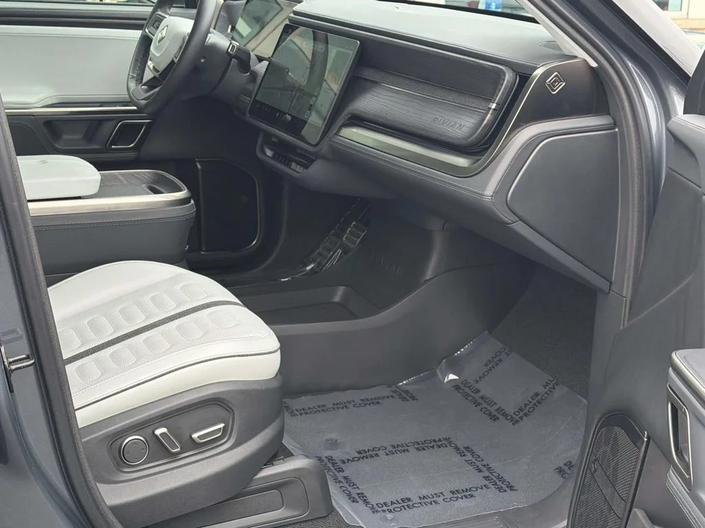 Used 2024 Grey Rivian Adventure image 27