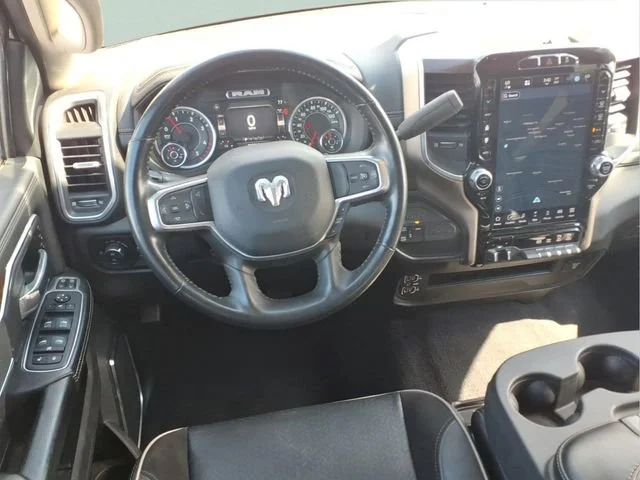 Used 2024  Ram Laramie image 4