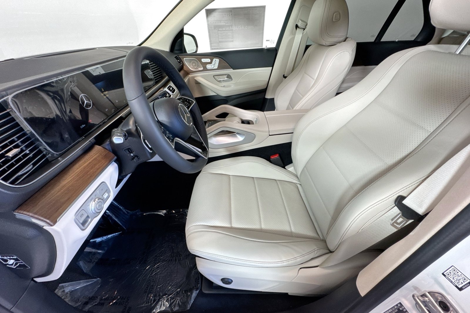New 2026 Polar White Mercedes-Benz GLE 450 image 18