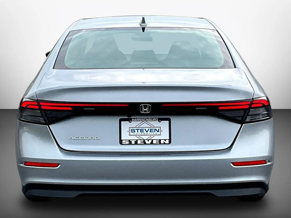 Certified Used 2023 Lunar Silver Metallic Honda 1.5T EX image 38