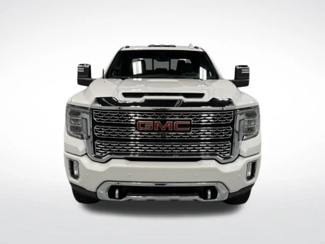 Used 2021 White GMC Denali image 3