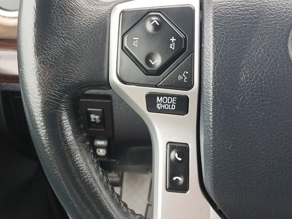 Used 2018 Red Toyota Limited image 20