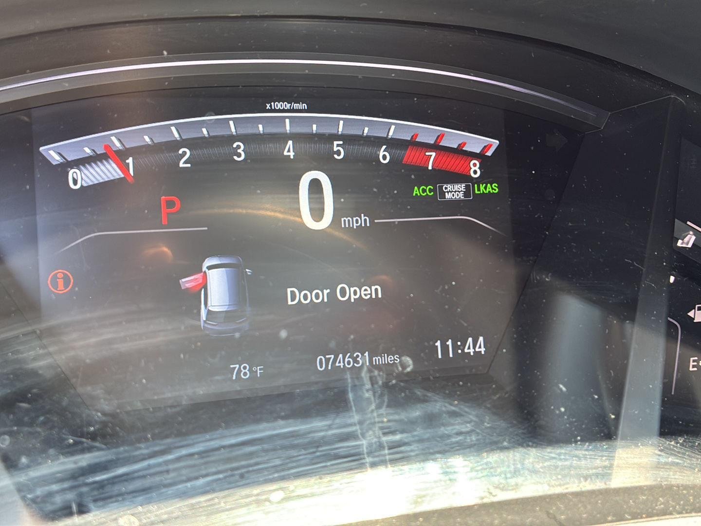 Used 2017  Honda EX image 2