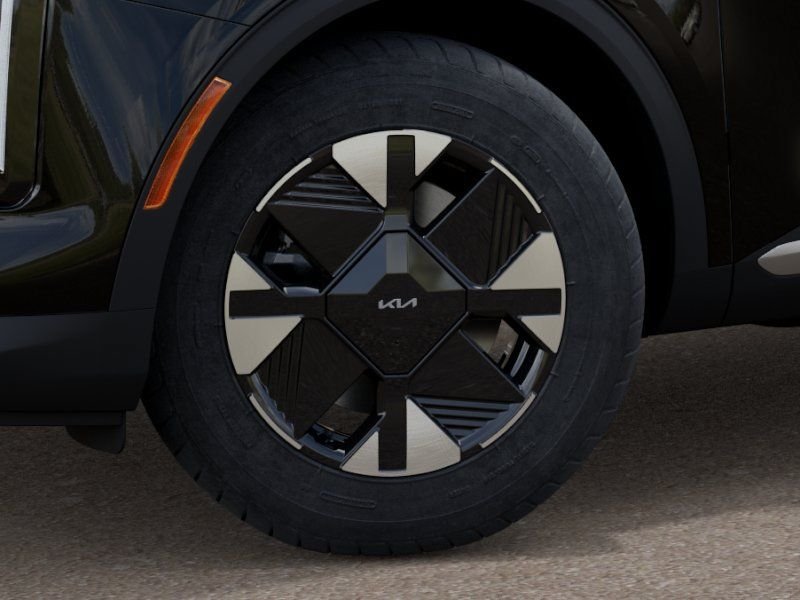 New 2027 Black Kia LX image 9