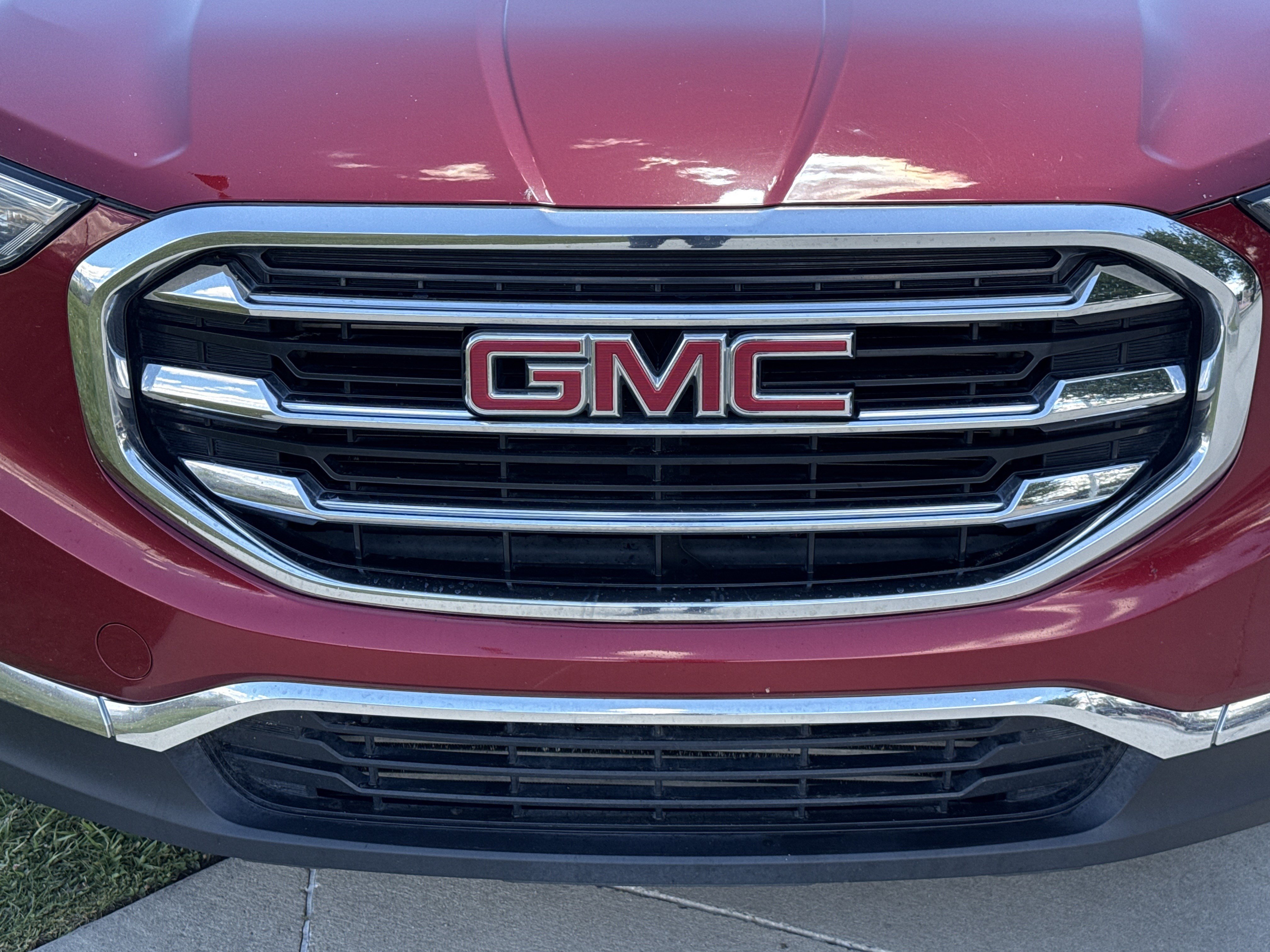 Used 2020 RED QUARTZ TINTCOAT GMC SLT image 9
