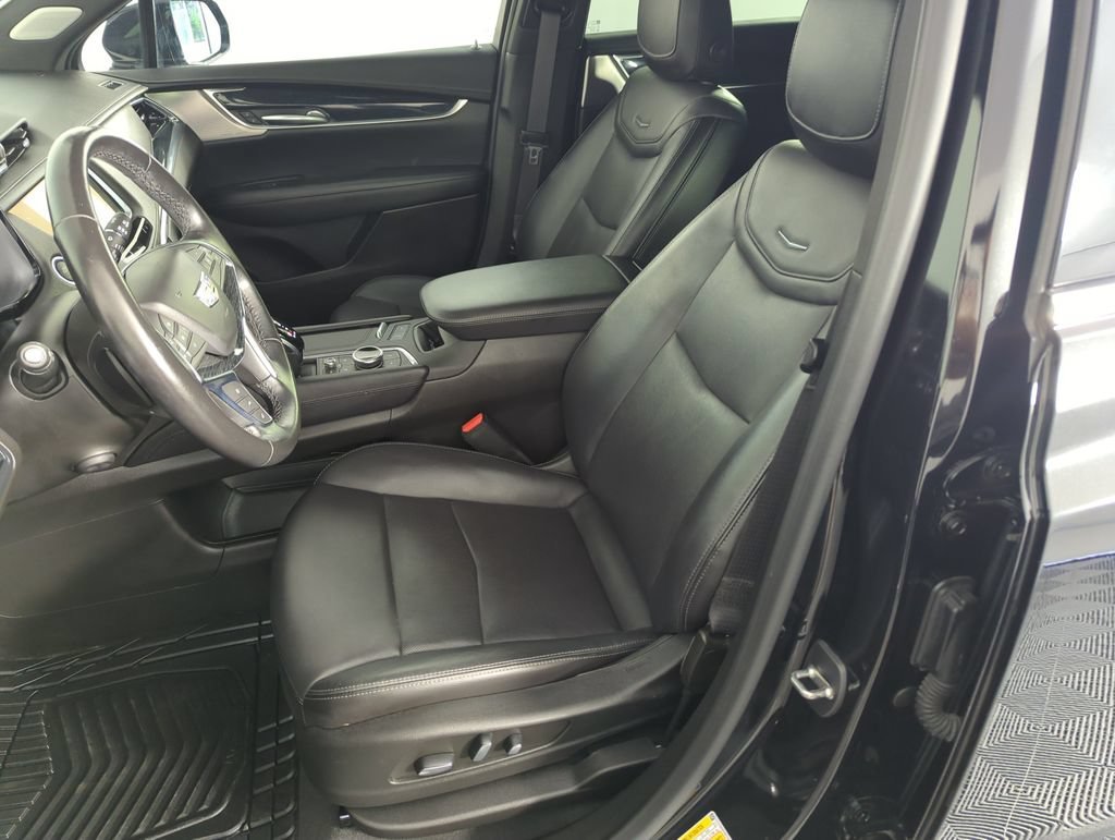 Used 2023 Stellar Black Metallic Cadillac Premium Luxury image 11