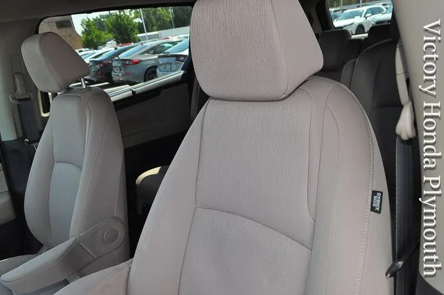 Used 2019 Deep Scarlet Pearl Honda EX image 10