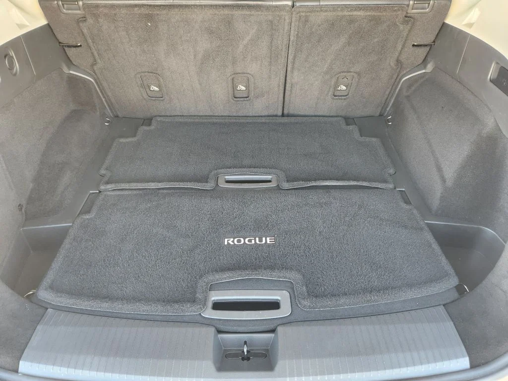 Certified Used 2023 Gray Nissan Platinum image 37