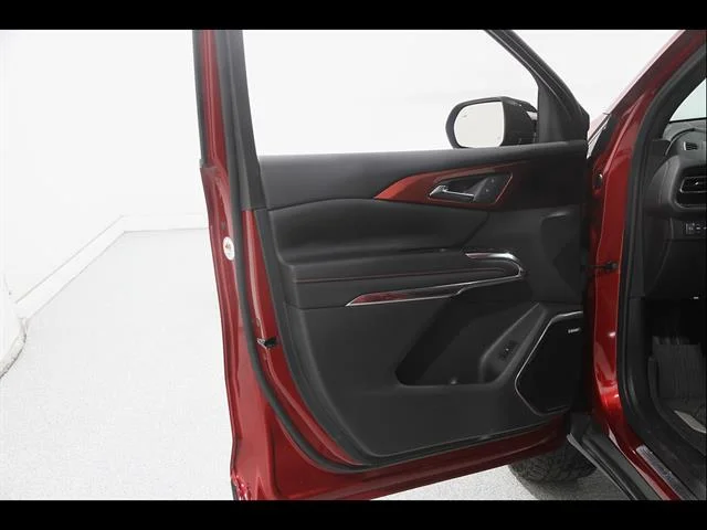 Certified Used 2024 Radiant Red Tintcoat Chevrolet Z71 image 4