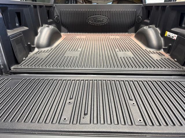 New 2026 Carbonized Gray Metallic Ford XLT image 29