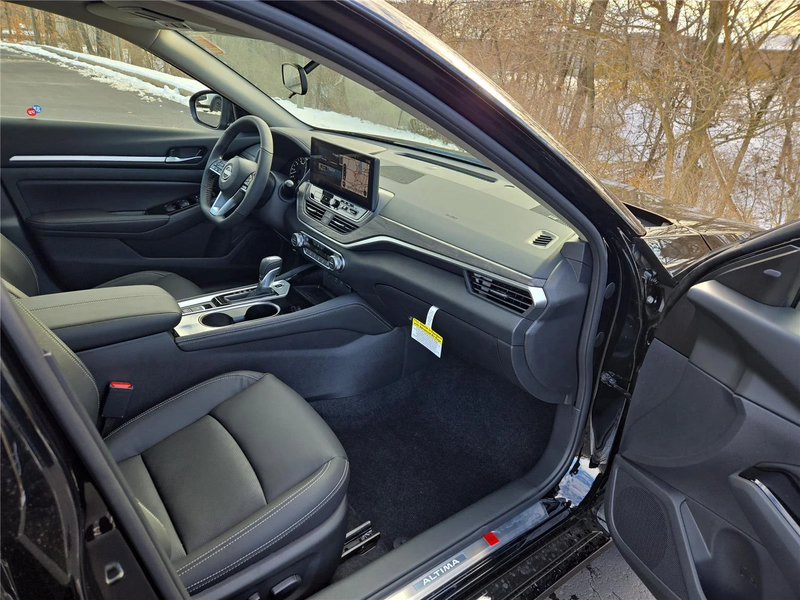 New 2025 Super Black Nissan SL image 13