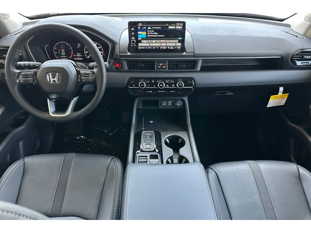 2025 Honda Pilot Touring - Photo 15