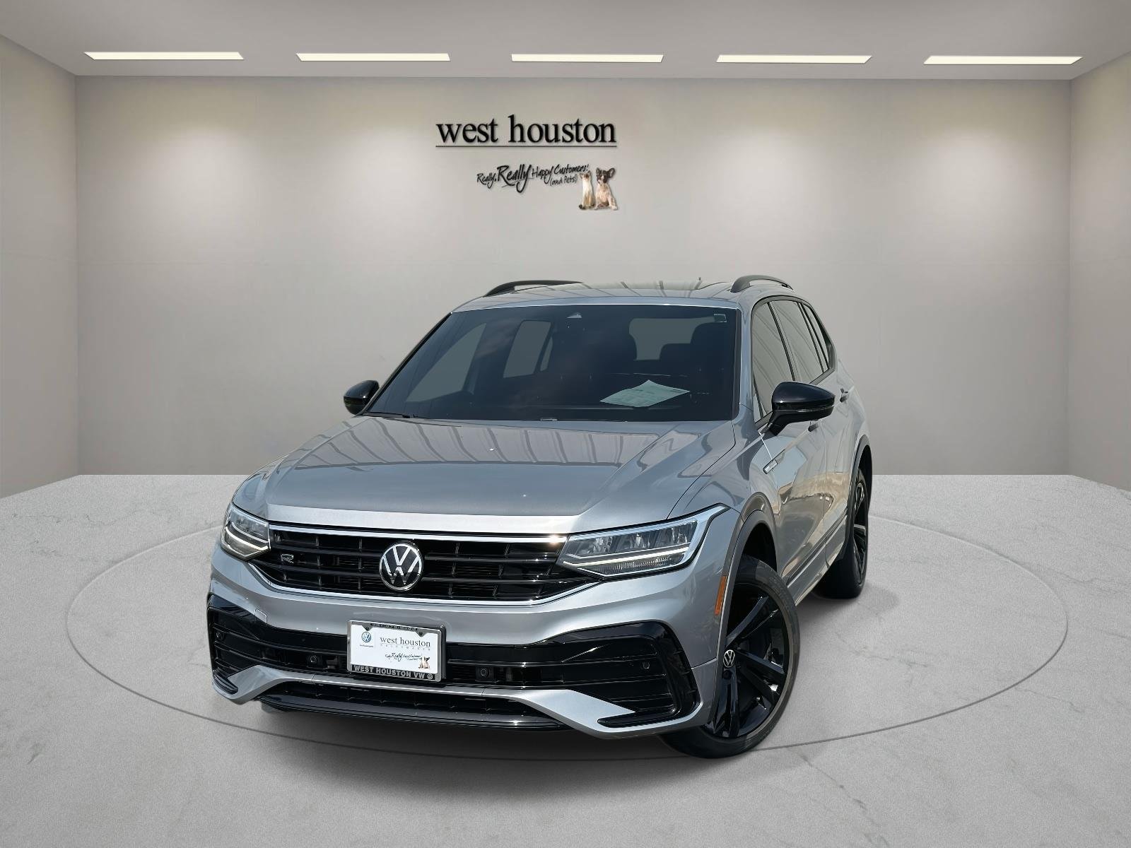 2023 Volkswagen Tiguan SE R-LINE BLACK