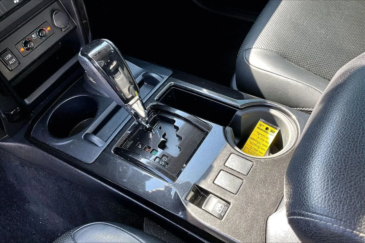 Used 2019  Toyota Limited Nightshade image 18