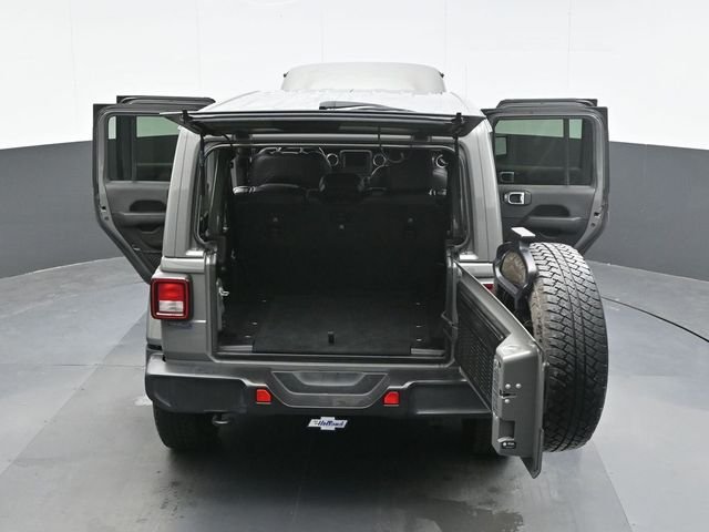Used 2021 Gray Jeep Unlimited Sahara Altitude image 27