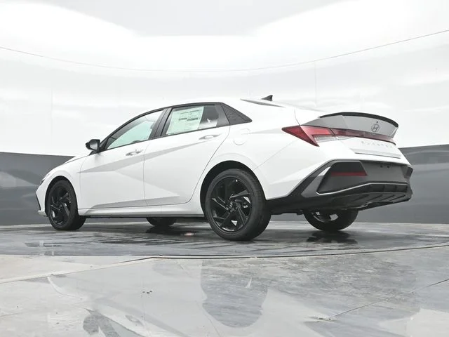 New 2026 White Hyundai SEL Sport image 19