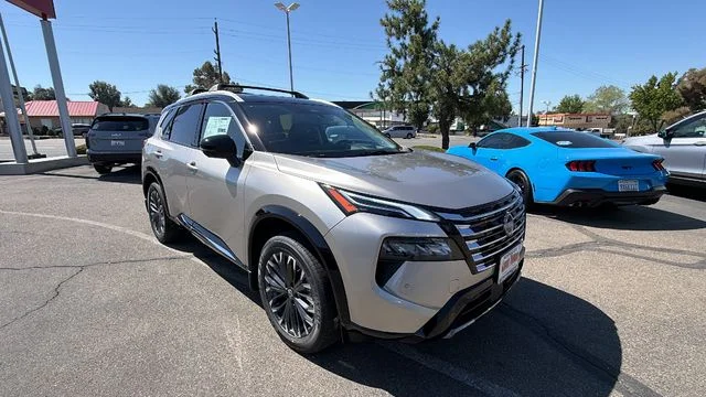 New 2026 Champagne Silver Metallic / Super Black Two-tone Nissan Platinum image 2