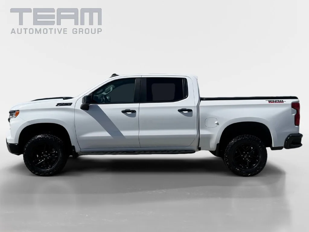 Used 2023 SUMMIT WHITE Chevrolet LT Trail Boss image 4
