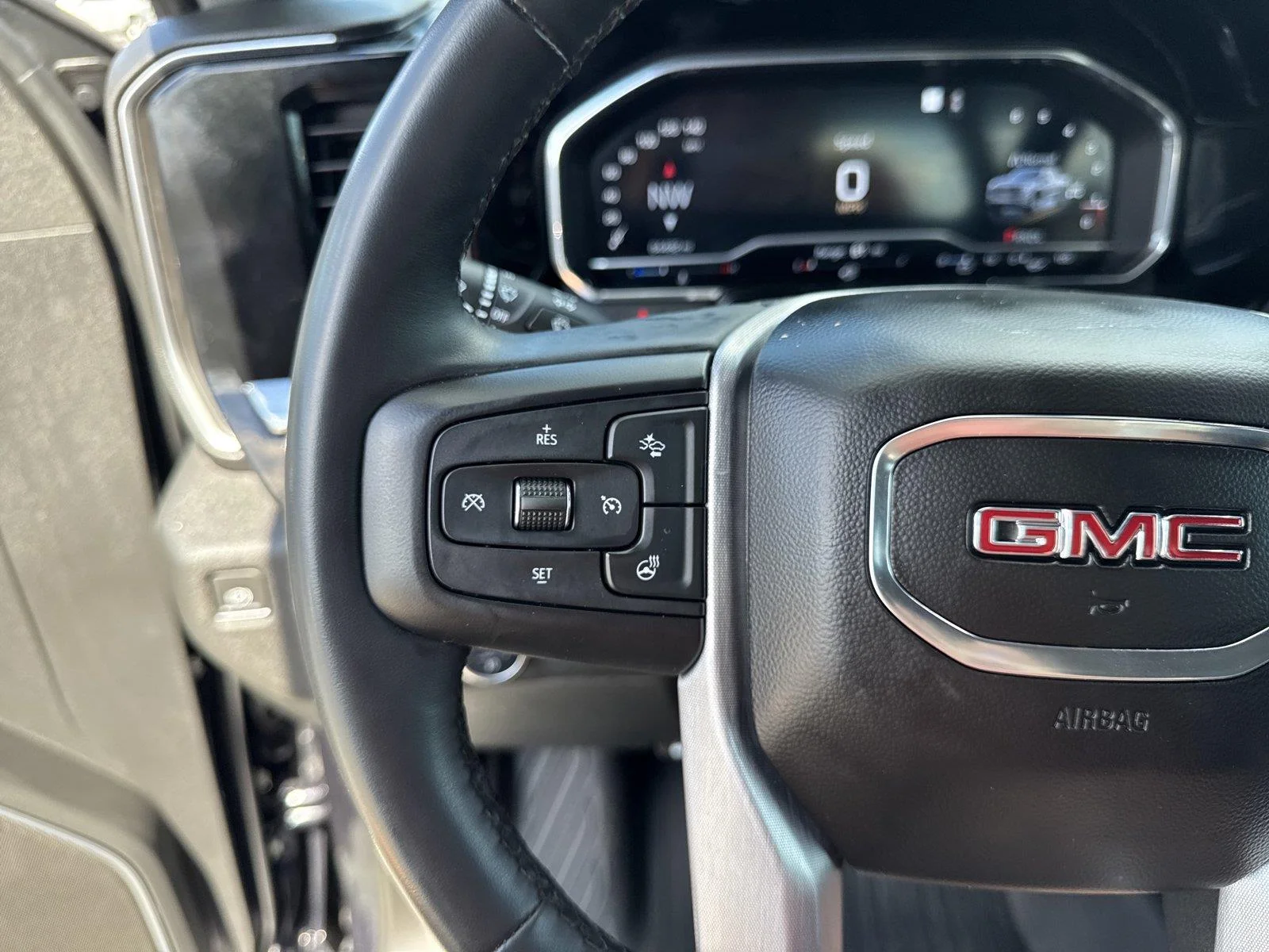 Used 2023 TITANIUM RUSH METALLIC GMC Elevation image 24