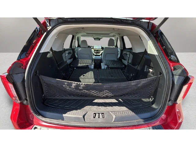 Used 2025 Red Ford Platinum image 34
