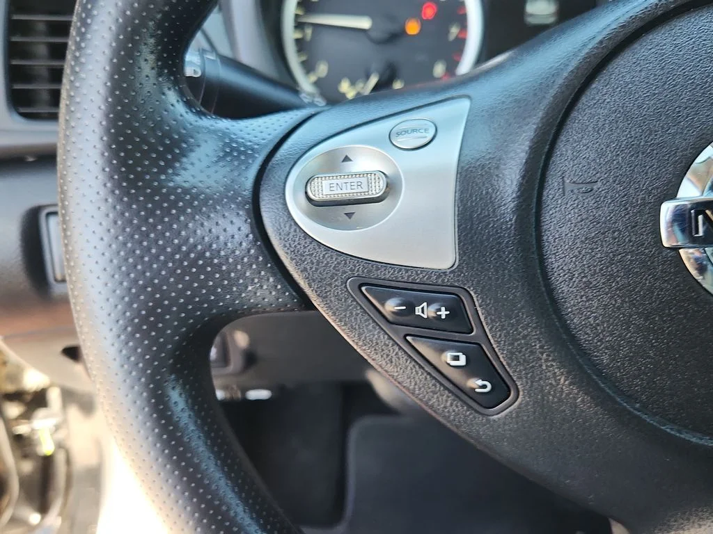 Used 2019 Black Nissan S image 19