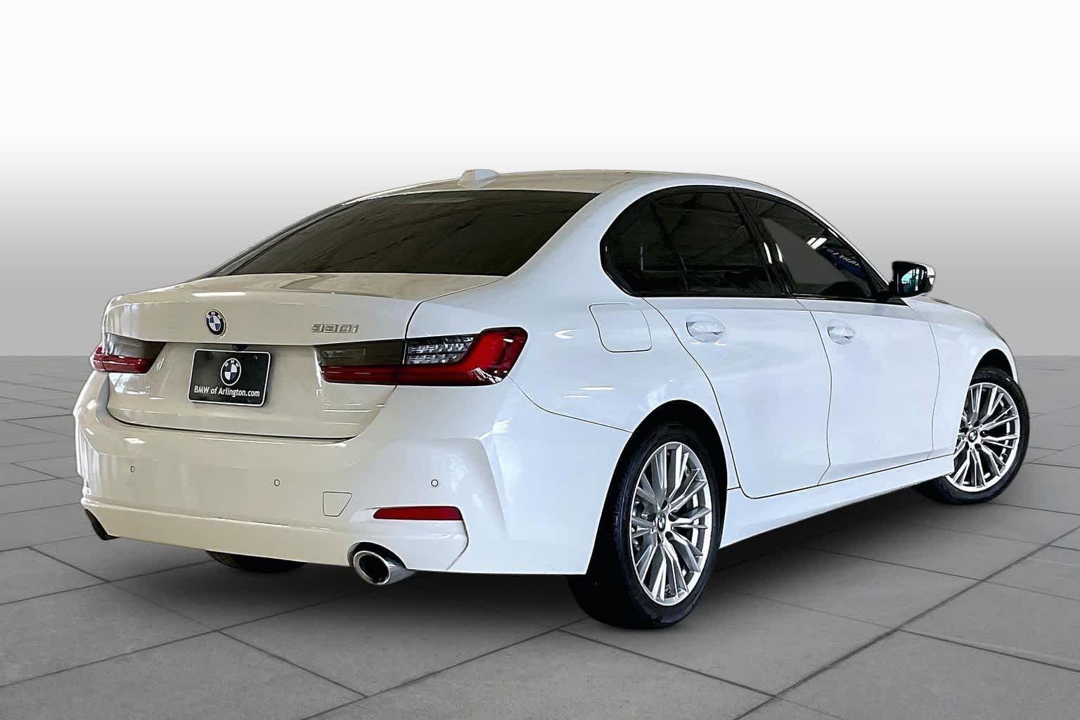 Used 2023 Alpine White BMW 330i image 11