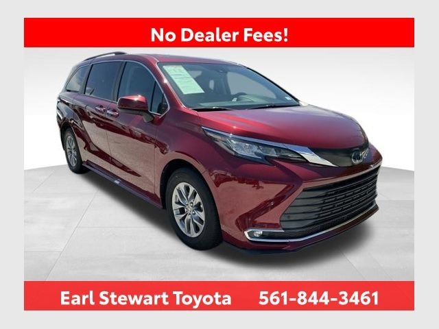 2022 Toyota Sienna XLE