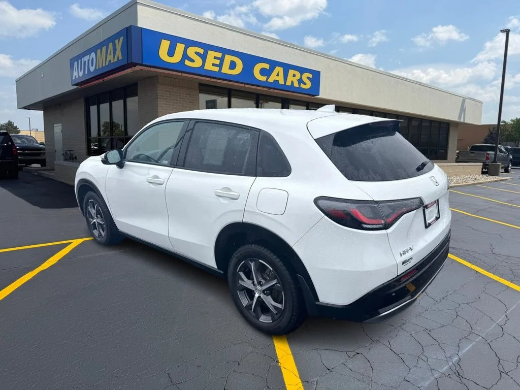 Used 2024 Lunar Silver Metallic Honda EX-L image 7