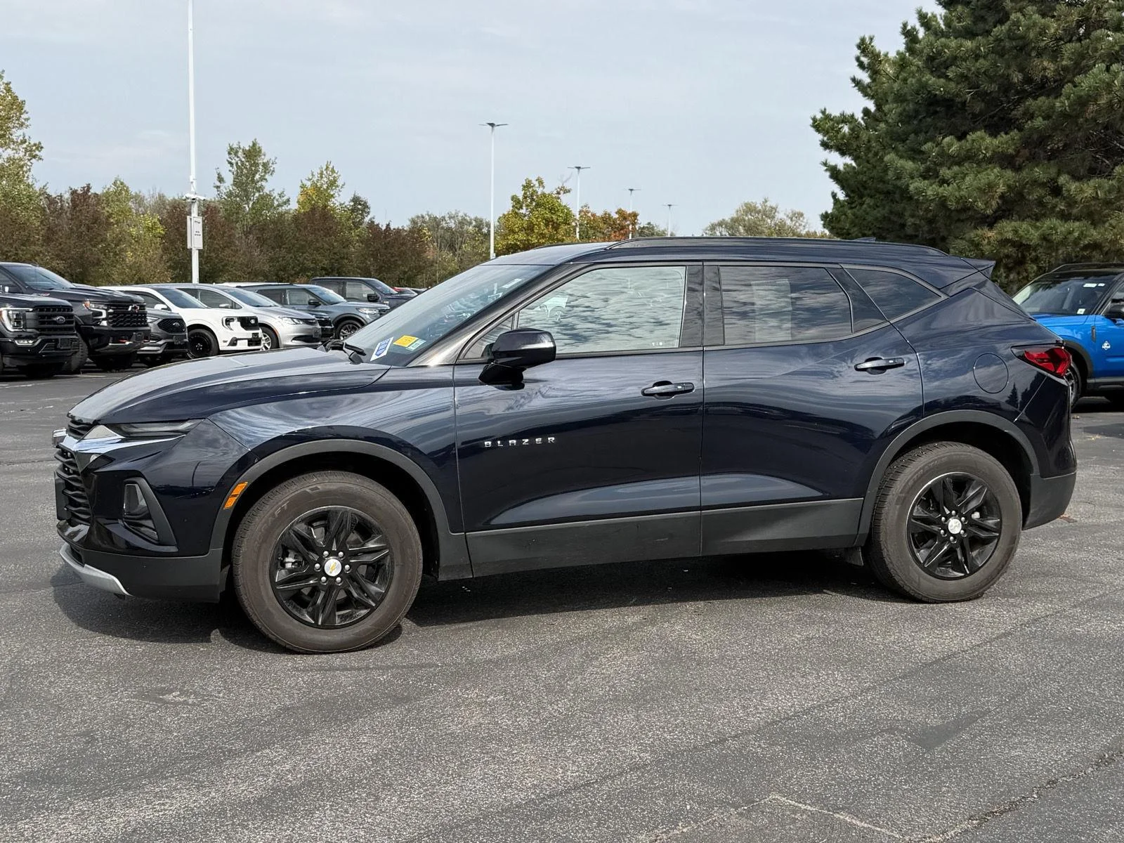 Used 2021 Midnight Blue Metallic Chevrolet LT image 4