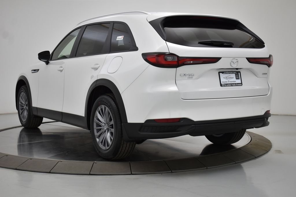 Certified Used 2025 White Mazda 3.3 Turbo Select image 16