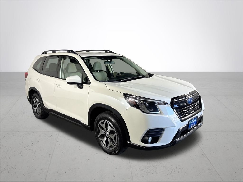 Used 2023 White Subaru Premium image 4