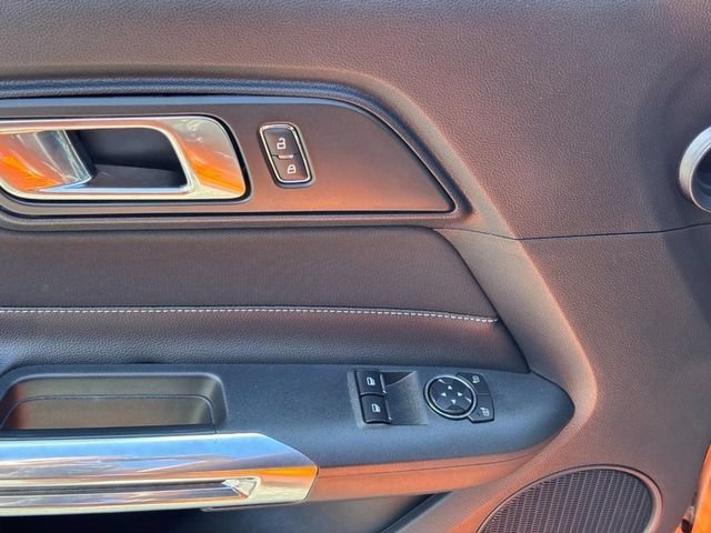 2020 Ford Mustang EcoBoost - Photo 13