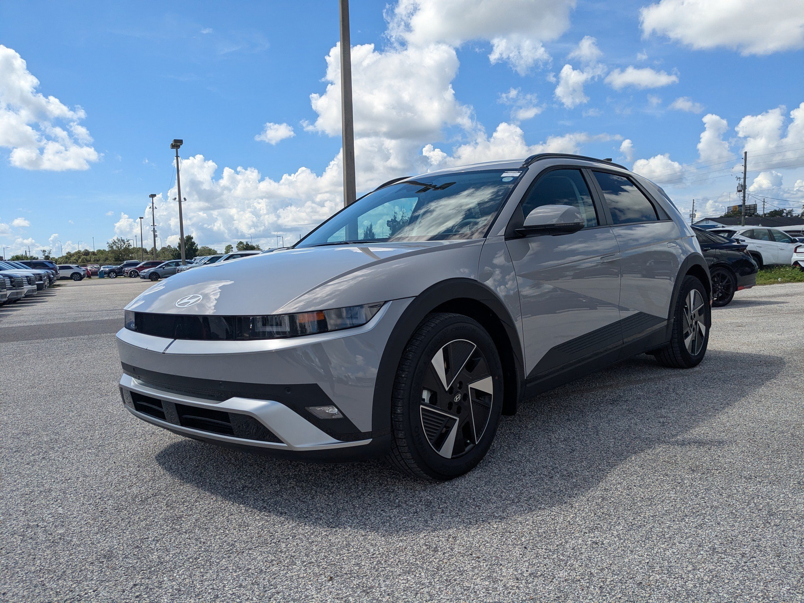 New 2027 Cyber Gray Hyundai SEL image 9