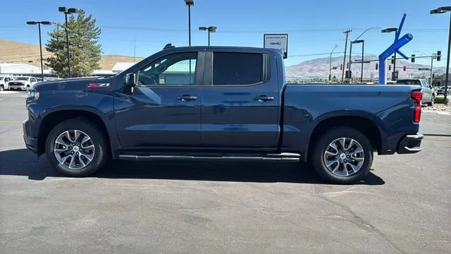 Used 2019 NORTHSKY BLUE METALLIC Chevrolet RST image 6