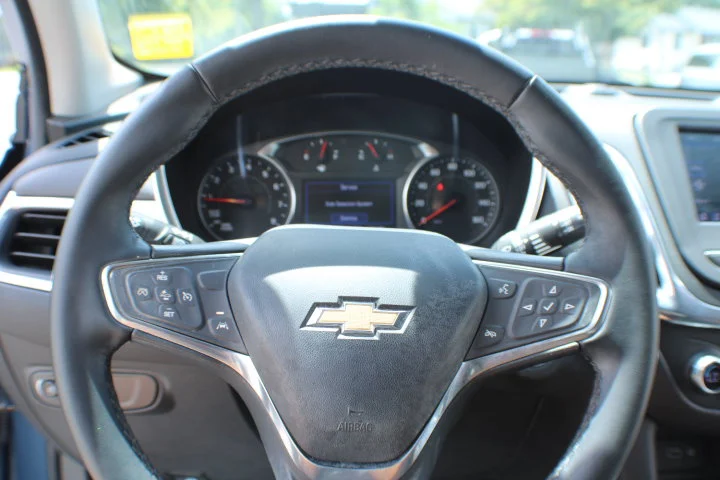 Used 2024 Lakeshore Blue Metallic Chevrolet LT image 8