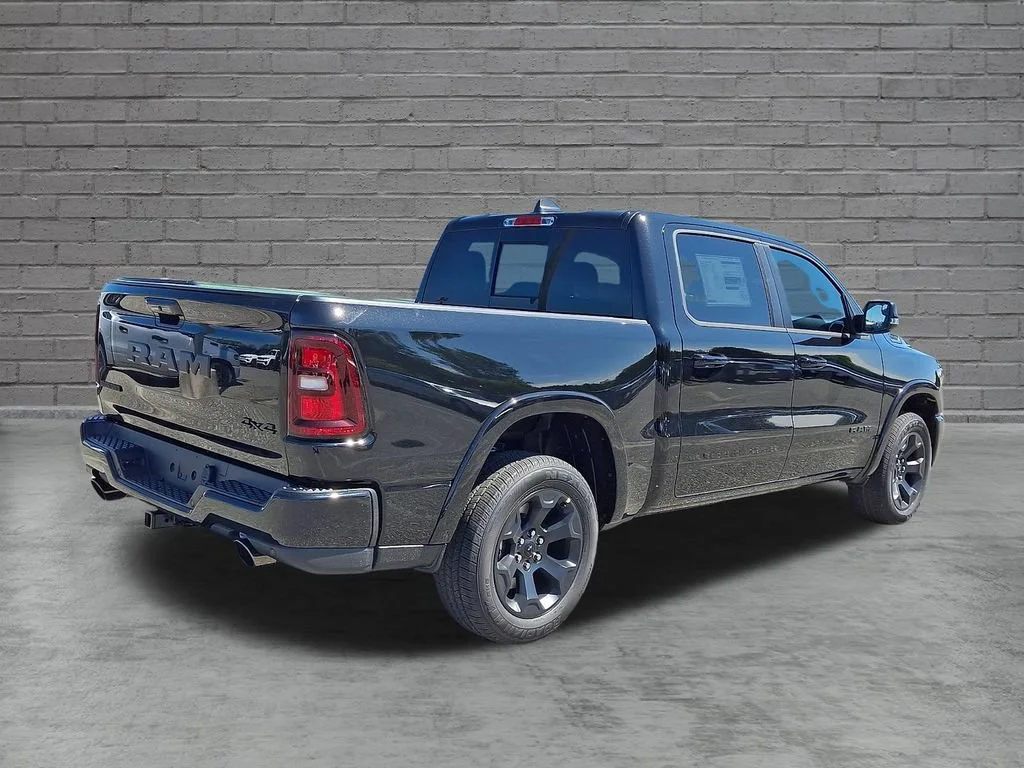 New 2027 Diamond Black Crystal Pearlcoat Ram Big Horn image 8