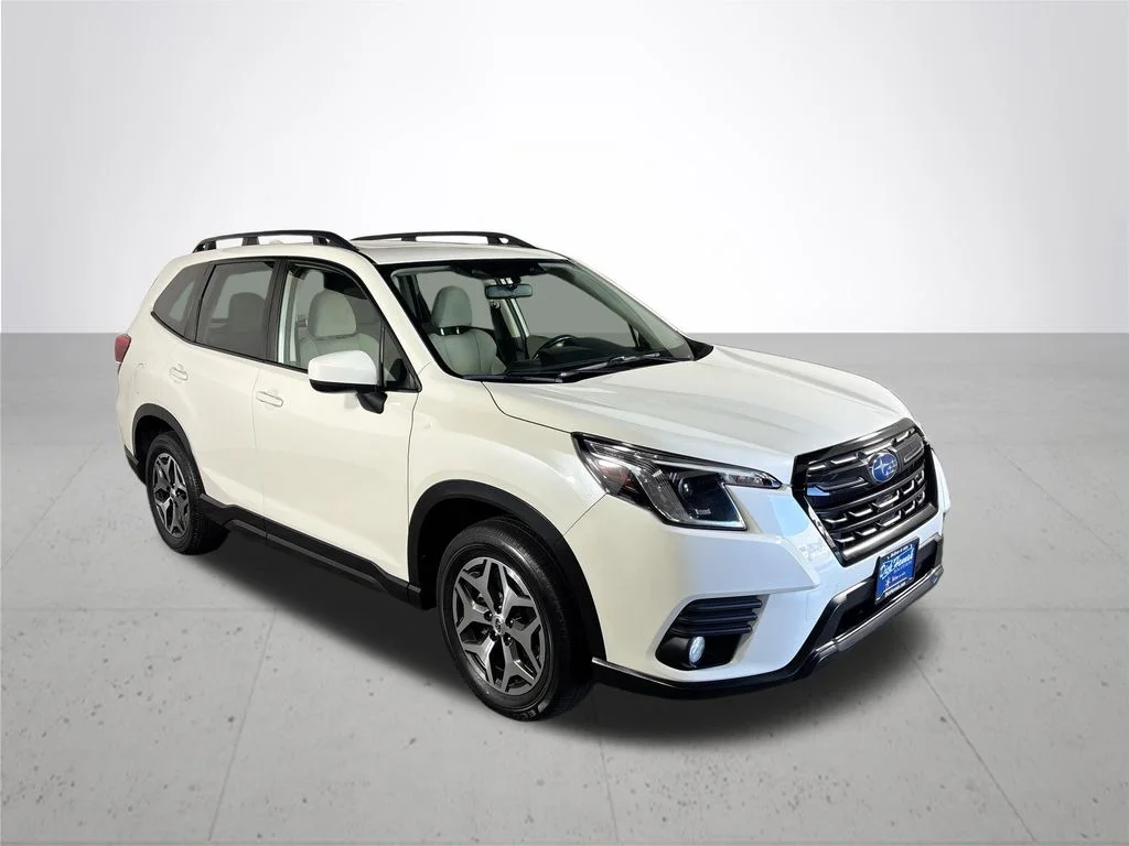 Used 2023 White Subaru Premium image 4