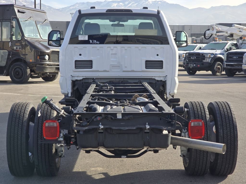 2025 Ford F-550 Super Duty Chassis Cab XL - Photo 20