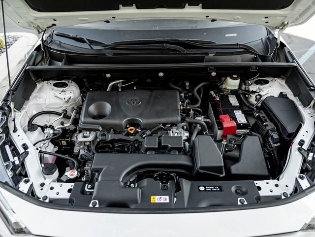 Used 2025 Ice Cap Toyota XLE image 39