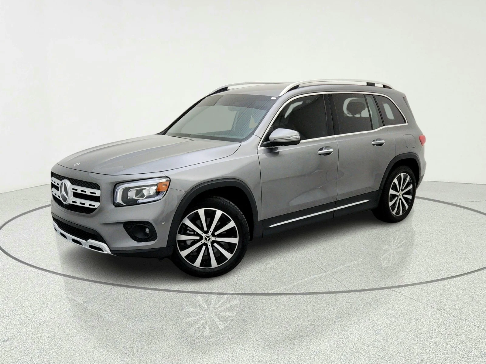 2022 Mercedes-Benz GLB GLB 250 4MATIC's photo