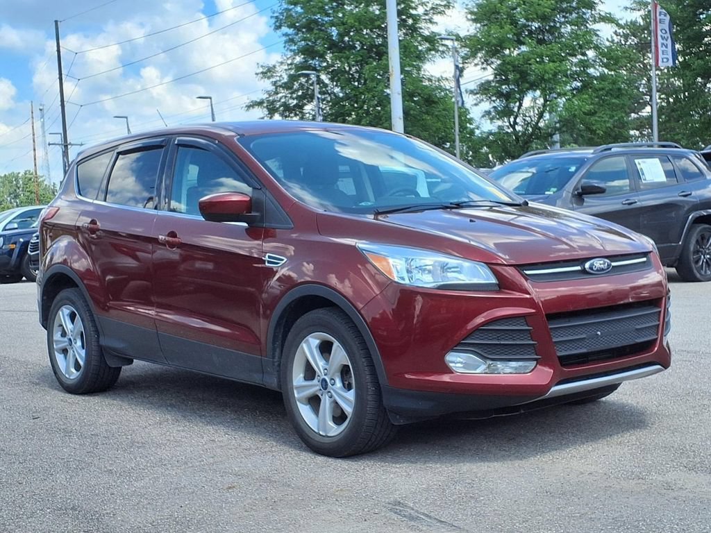 Used 2014 Orange Ford SE image 3