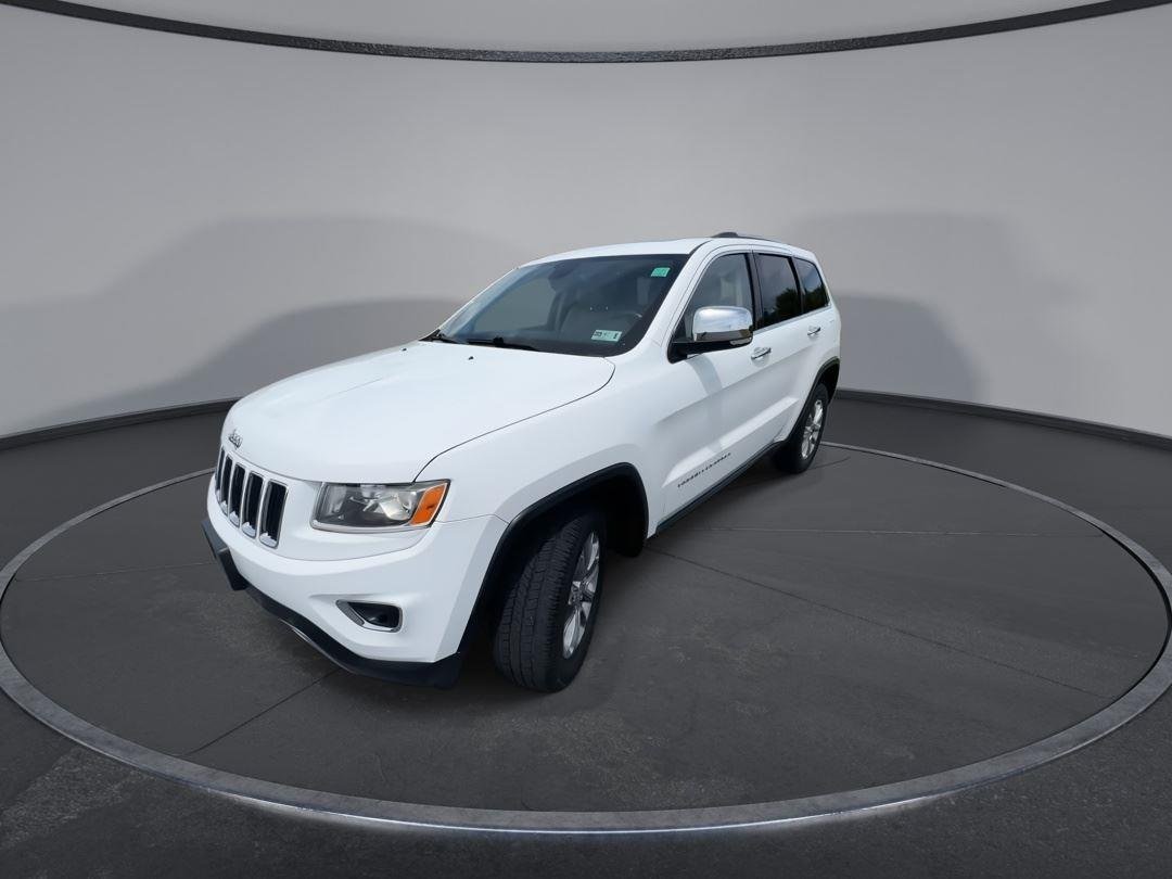 Used 2016 Bright White Clearcoat Jeep Limited image 4
