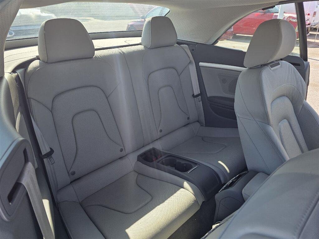 Used 2014  Audi Premium Plus image 7