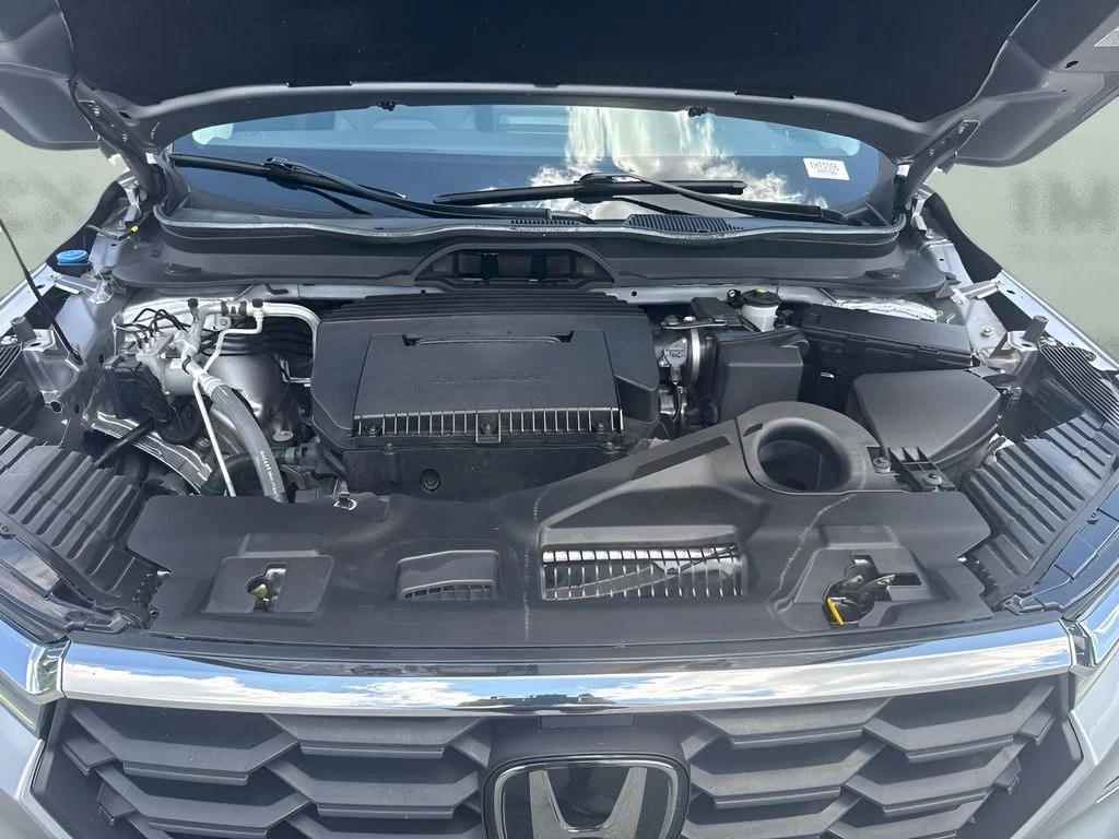 Used 2023 Silver Honda EX-L image 23