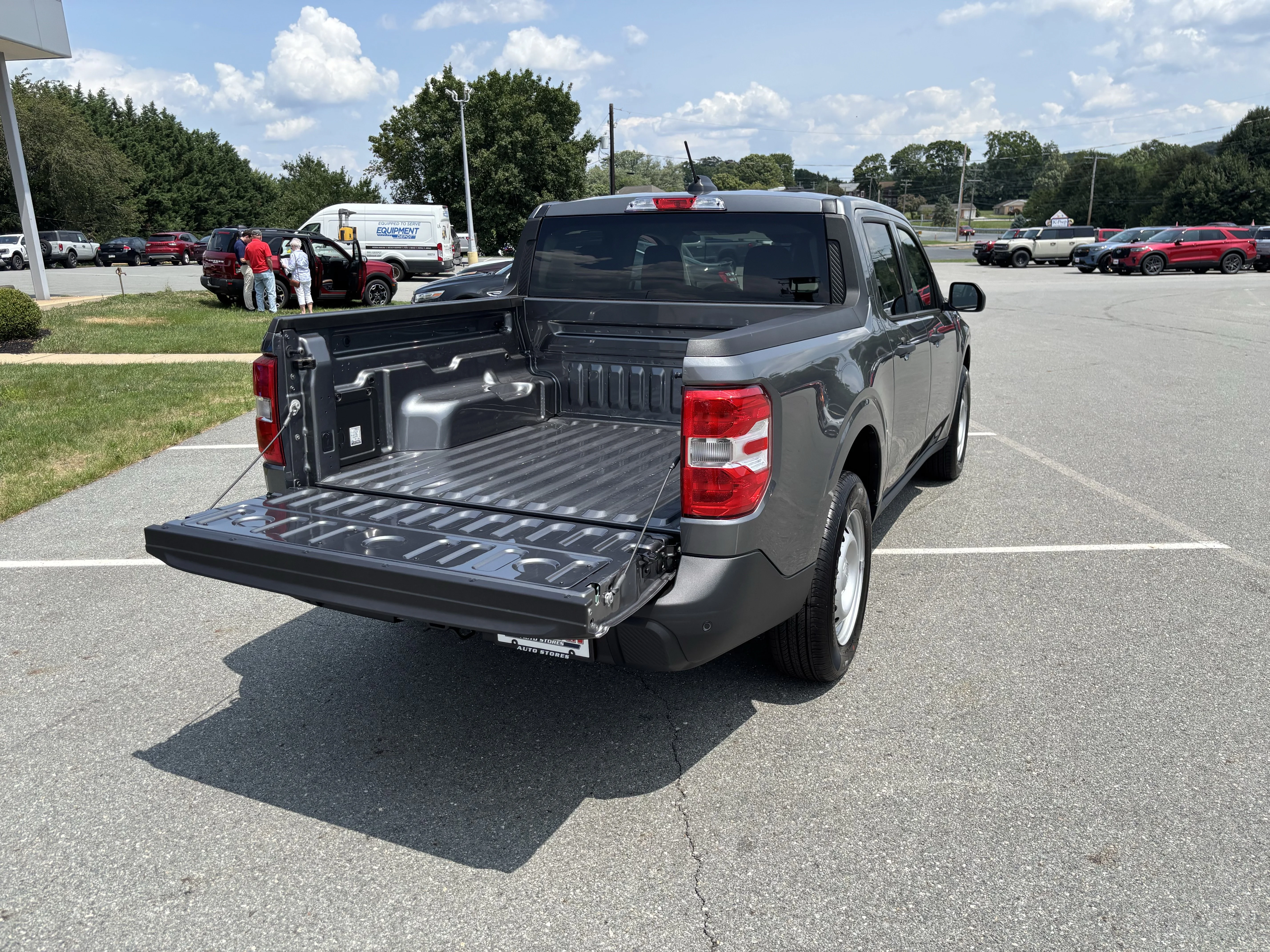 New 2026 Carbonized Gray Metallic Ford XL image 37