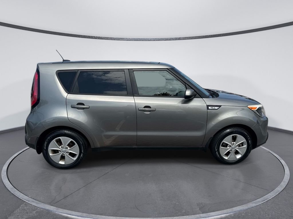 Used 2016 Gray Kia Base image 8