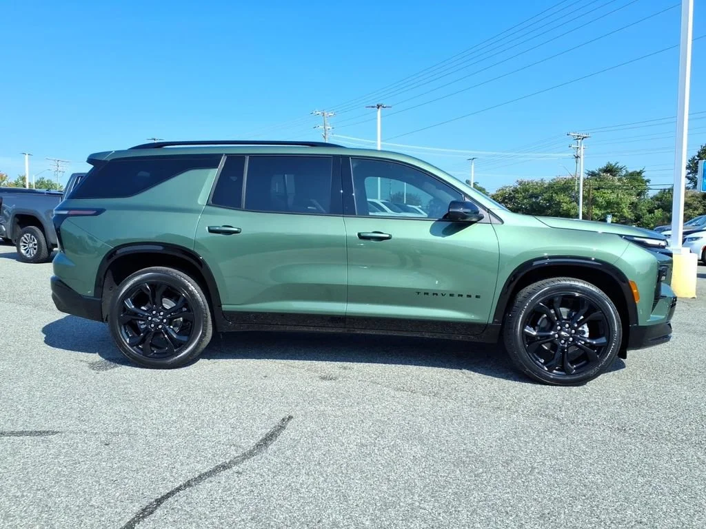 2027 Chevrolet Traverse RS - Photo 31