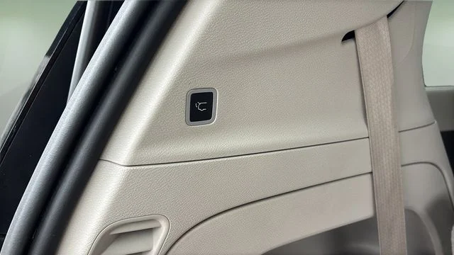 Used 2017 Gray Chrysler Touring L Plus image 34