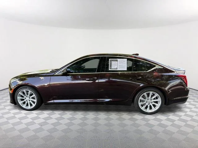 Used 2020 GARNET METALLIC Cadillac Luxury image 8
